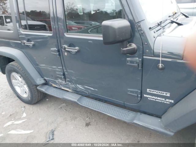 1C4BJWDG0HL746930 Jeep Wrangler Unlimited Sport 4x4
