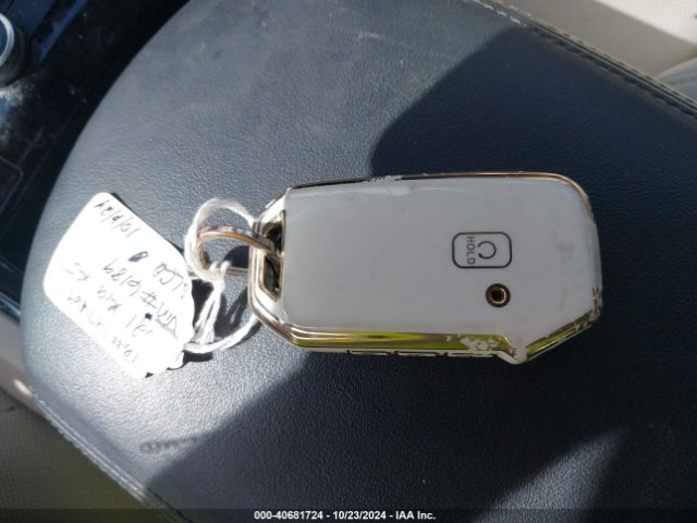 5XXG34J29MG066189 KIA K5 EX