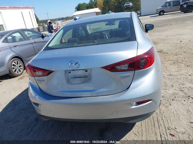Mazda Mazda3 Sport 2018 3MZBN1U75JM200679 Image 16