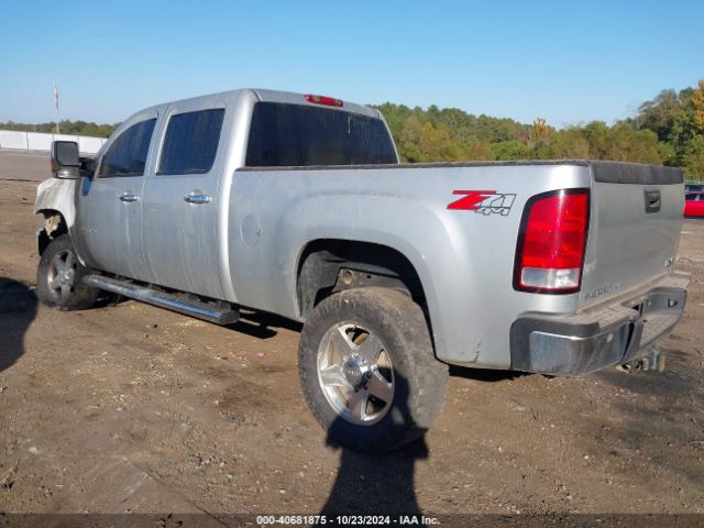 1GT121C82EF180107 GMC Sierra 2500hd Slt