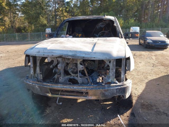 1GT121C82EF180107 GMC Sierra 2500hd Slt