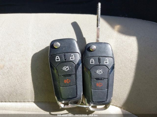 3FA6P0HDXGR402735 Ford FUSION SE