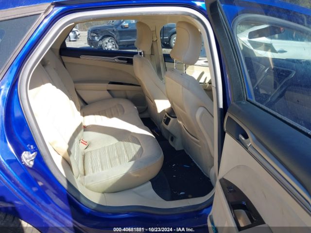 3FA6P0HDXGR402735 Ford FUSION SE
