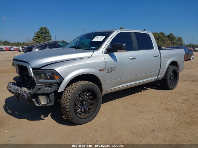 1C6RR6LT3KS552113 RAM 1500 Classic Slt  4x2 5'7 Box