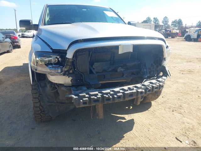 1C6RR6LT3KS552113 RAM 1500 Classic Slt  4x2 5'7 Box