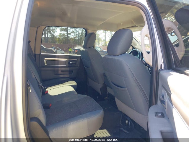 1C6RR6LT3KS552113 RAM 1500 Classic Slt  4x2 5'7 Box
