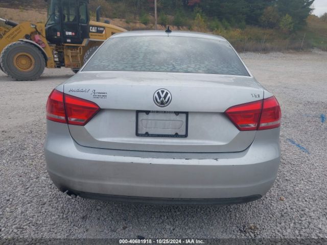 1VWAT7A3XEC056964 Volkswagen Passat 1.8t Wolfsburg Edition