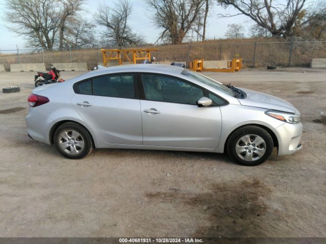 3KPFK4A79JE210080 KIA FORTE LX