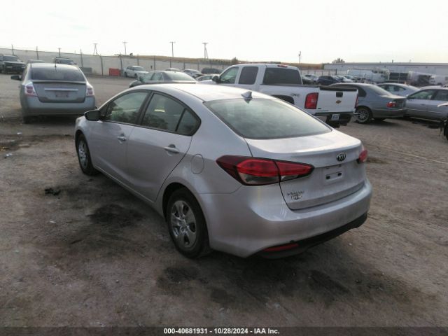 3KPFK4A79JE210080 KIA FORTE LX