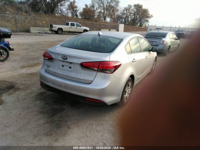 3KPFK4A79JE210080 KIA FORTE LX