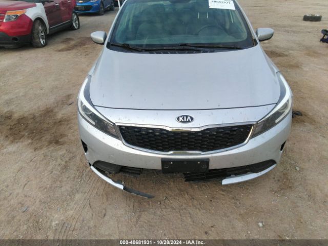 3KPFK4A79JE210080 KIA FORTE LX