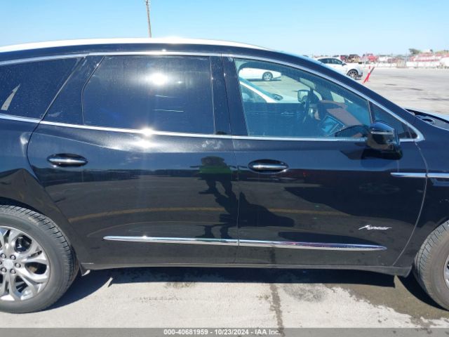 5GAERDKWXJJ212762 Buick Enclave Avenir