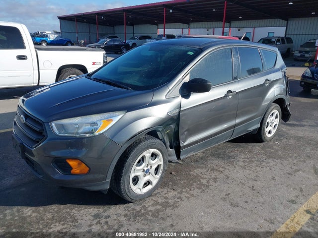 Ford ESCAPE S 2017 1FMCU0F79HUC26933 Image 2