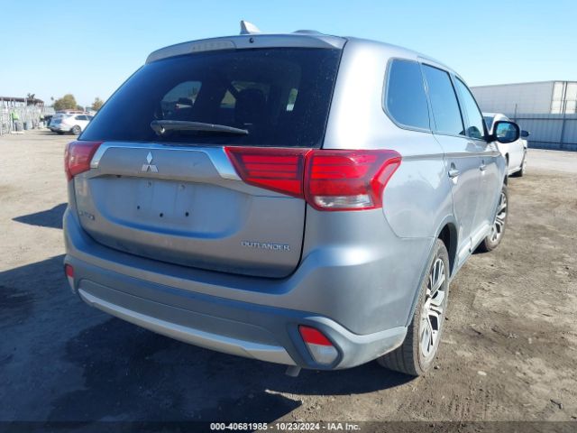 JA4AD2A38HZ001945 Mitsubishi Outlander Es