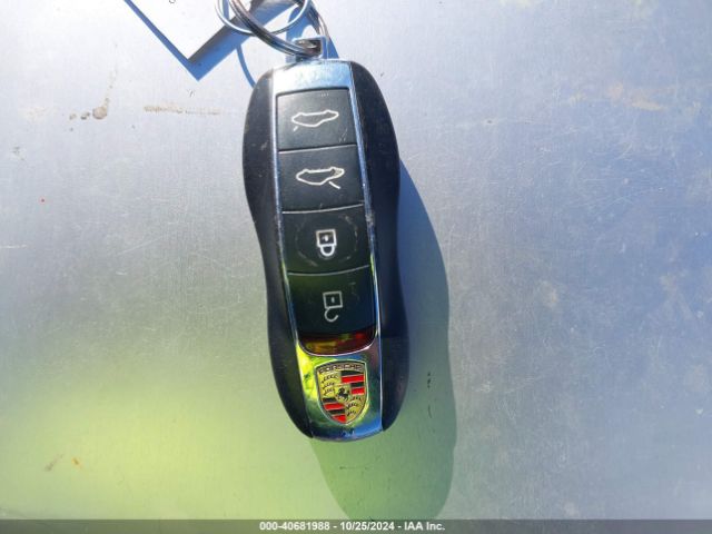 WP0AA2A8XKS261211 Porsche 718 Cayman