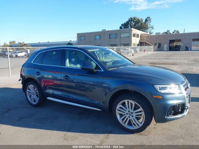 WA1BNAFY4J2127461 Audi Q5 2.0t Premium/2.0t Tech Premium