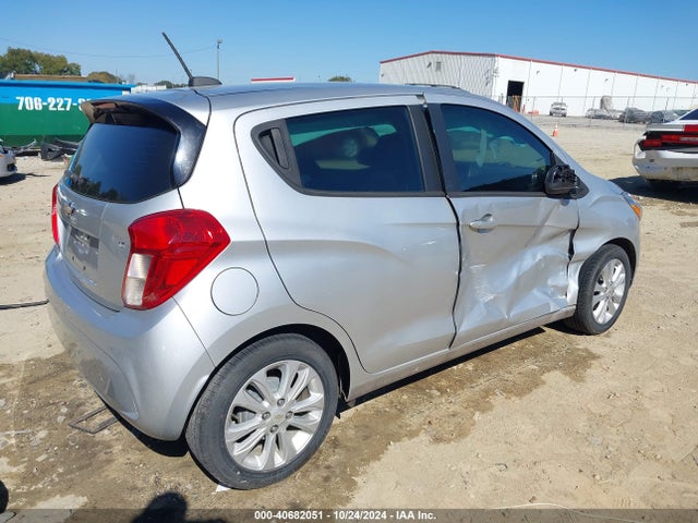 Chevrolet Spark 1lt Cvt 2018 KL8CD6SA6JC424690 Image 4