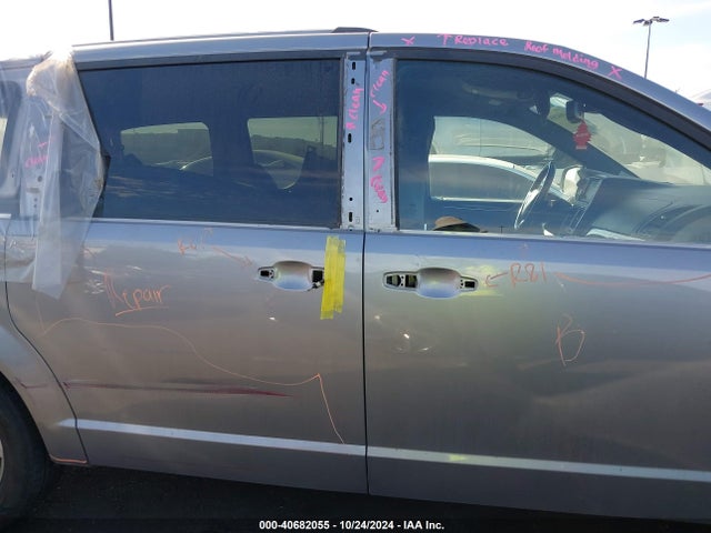 2C4RDGCG3KR788651 Dodge Grand Caravan Sxt