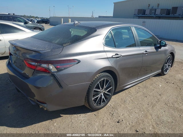 Toyota CAMRY SE 2021 4T1G11AKXMU447768 Image 4
