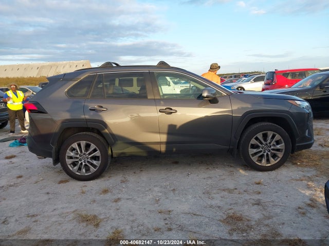 Toyota Rav4 Xle Premium 2024 2T3A1RFV5RW483129 Image 13