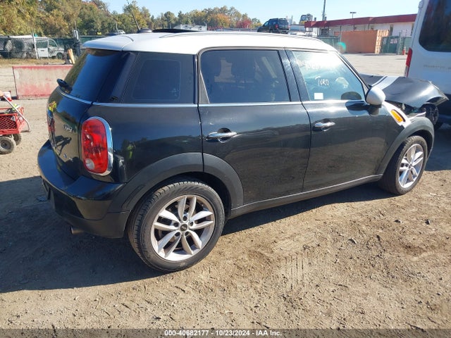 2013 MINI COUNTRYMAN WMWZB3C58DWM09616 Photo 3