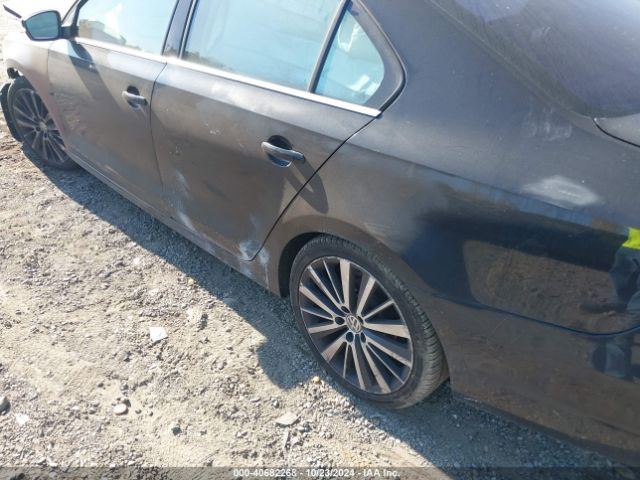 3VWL17AJ4EM443554 Volkswagen Jetta 1.8t Sel