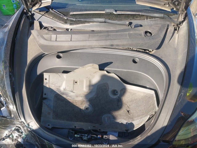 2021 TESLA MODEL 3 5YJ3E1EB4MF015588 Photo 9