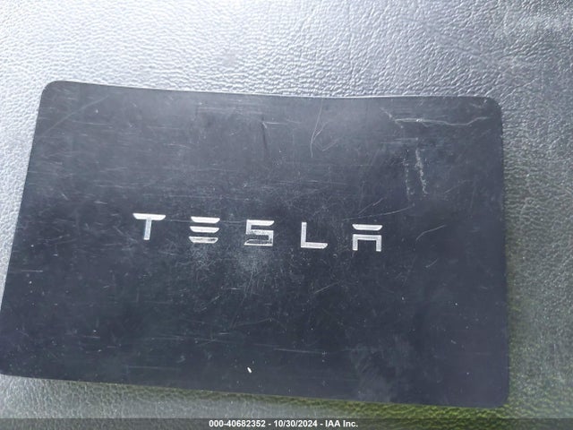 2021 TESLA MODEL 3 5YJ3E1EB4MF015588 Photo 10