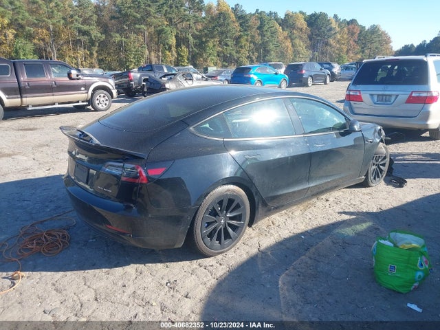 2021 TESLA MODEL 3 5YJ3E1EB4MF015588 Photo 3