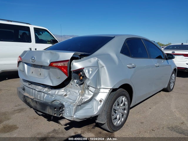 Toyota COROLLA LE 2018 2T1BURHE1JC067862 Image 6