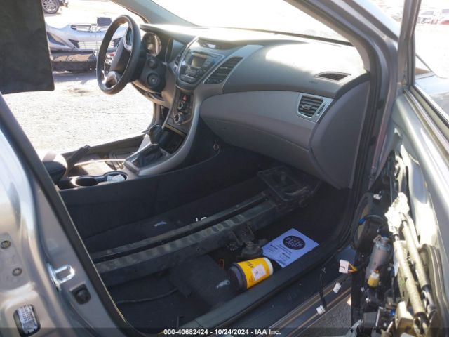 5NPDH4AE3FH566001 Hyundai ELANTRA SE
