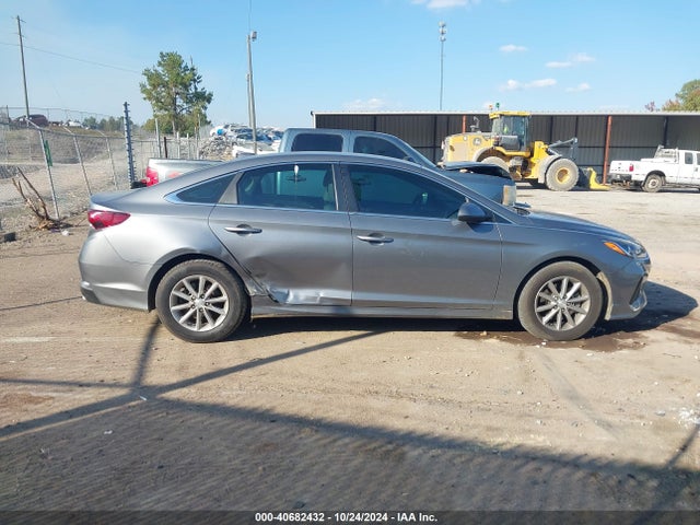 Hyundai SONATA SE 2019 5NPE24AF3KH753134 Image 13