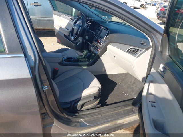 Hyundai SONATA SE 2019 5NPE24AF3KH753134 Image 5