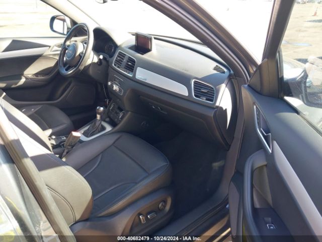 WA1ECCFS2HR006214 Audi Q3 2.0t Premium