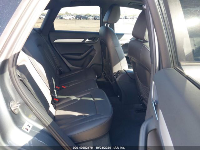 WA1ECCFS2HR006214 Audi Q3 2.0t Premium