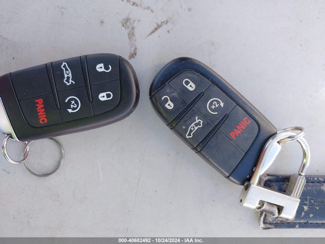 Chrysler 300C 2014 2C3CCAET3EH202884 Image 11