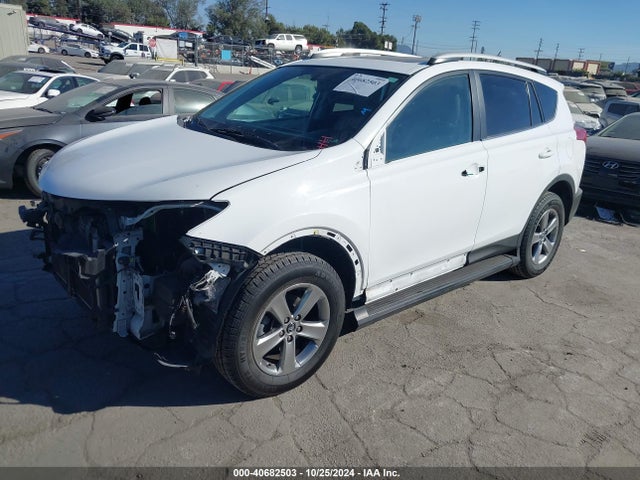 Toyota Rav4 Xle 2015 2T3WFREV2FW138774 Image 2