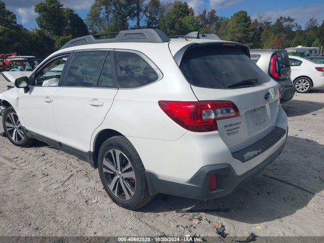 Subaru Outback 2.5i Limited 2018 4S4BSANC5J3205739 Image 3