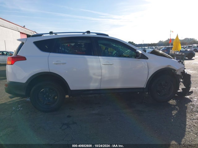 Toyota RAV4 LE 2014 2T3BFREV6EW138189 Image 13