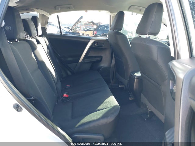 Toyota RAV4 LE 2014 2T3BFREV6EW138189 Image 8