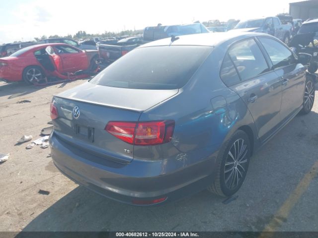 3VWD17AJ0FM213063 Volkswagen Jetta 1.8t Sport