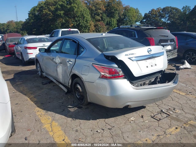Nissan Altima 2.5 S 2015 1N4AL3APXFC280466 Image 3