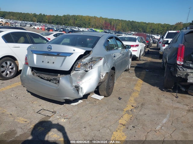 Nissan Altima 2.5 S 2015 1N4AL3APXFC280466 Image 4