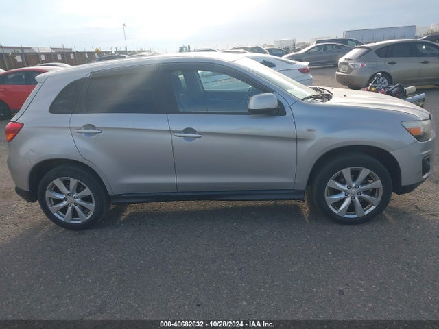 4A4AR3AU9EE029030 Mitsubishi Outlander Sport Es