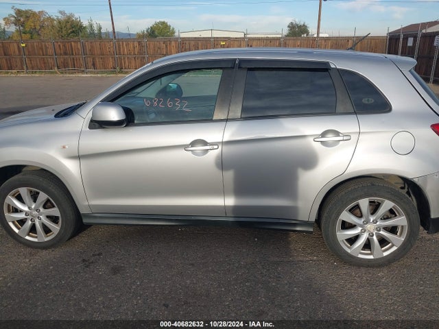 4A4AR3AU9EE029030 Mitsubishi Outlander Sport Es