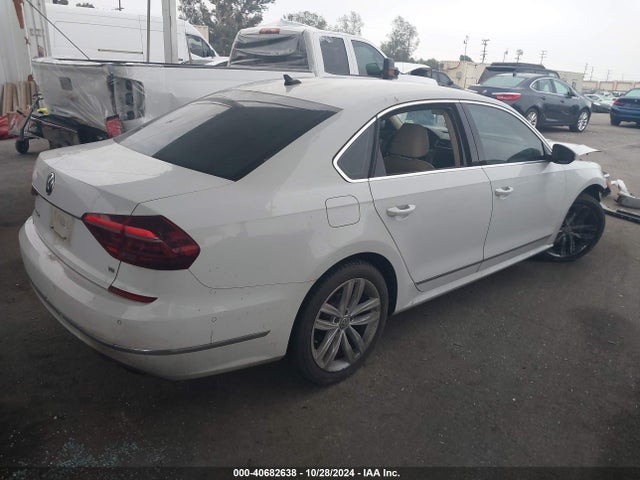 1VWCM7A38JC009996 Volkswagen Passat 3.6l V6 Sel Premium