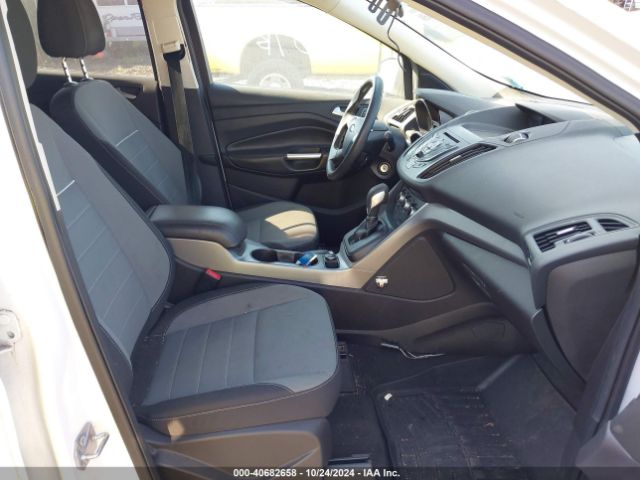 1FMCU9GXXEUC01232 Ford ESCAPE SE