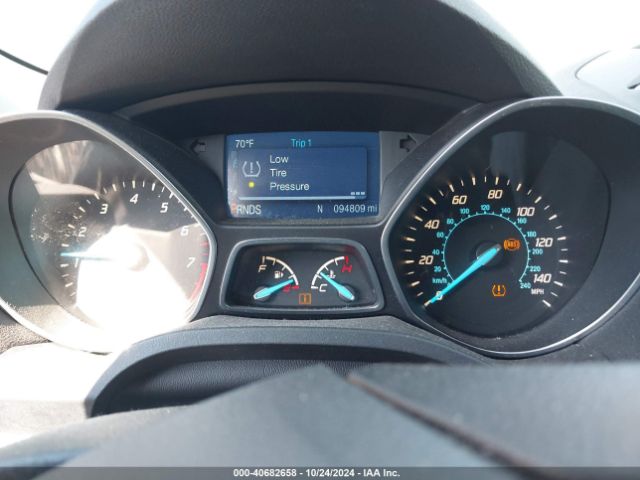 1FMCU9GXXEUC01232 Ford ESCAPE SE