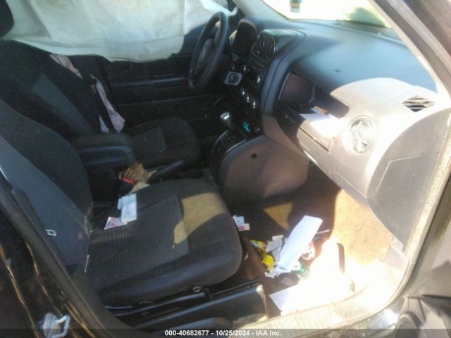 1C4NJPBBXFD398250 Jeep Patriot Sport