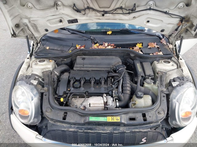 2010 MINI COOPER S WMWMF7C57ATX41842 Photo 9